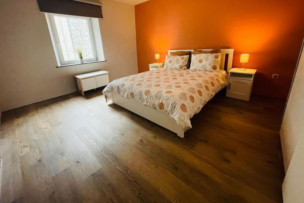 Appartement Cosy Au Centre De Beauraing Ngoại thất bức ảnh