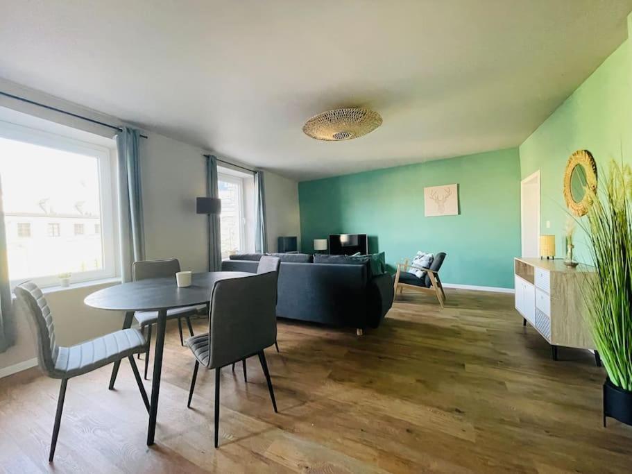 Appartement Cosy Au Centre De Beauraing Ngoại thất bức ảnh